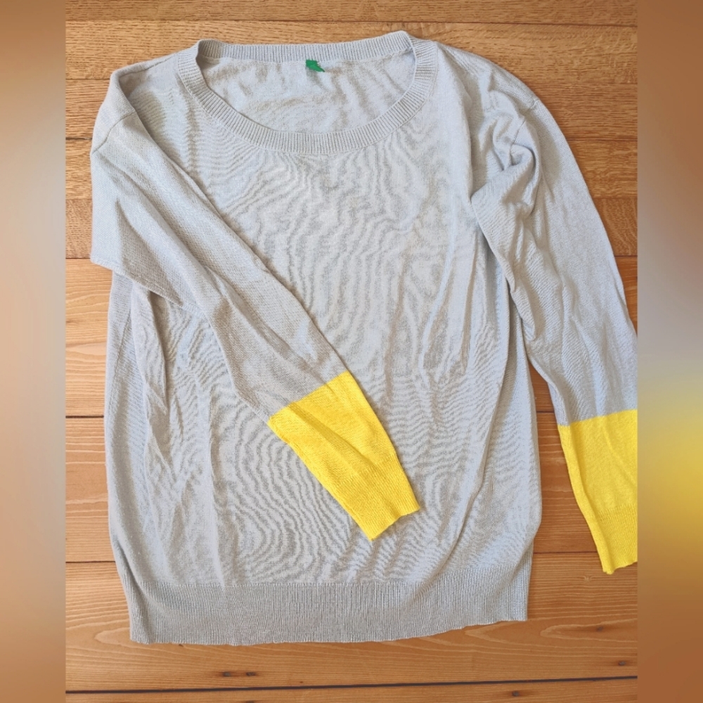 United Colors of Benetton sweater